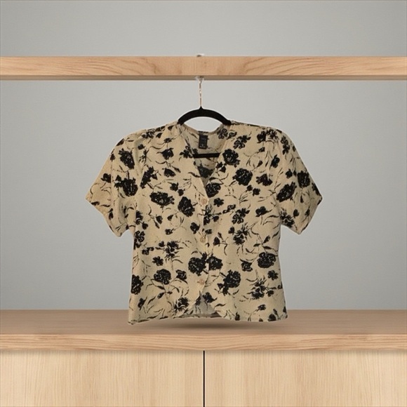 Dazy Black Floral Print Blouse Button up short sleeve dress shirt size medium - Picture 1 of 4